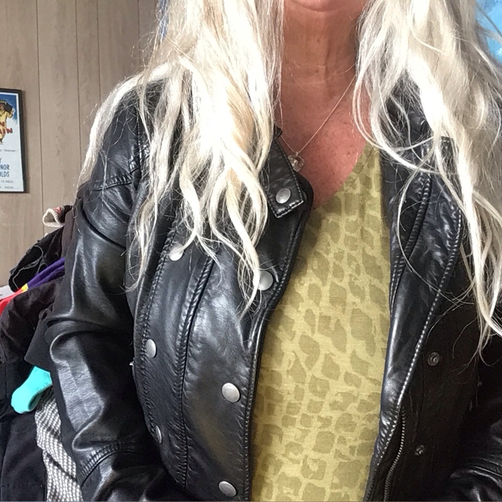We The Free Large black vVEGAN leather jacket, front zipper